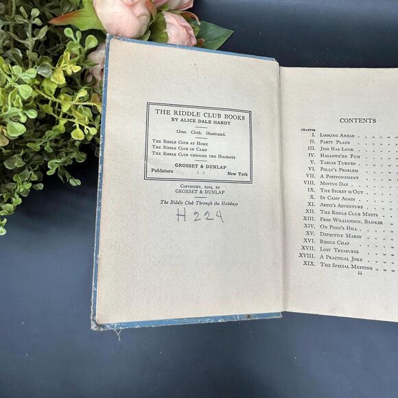 Vintage "The Riddle Club Through the Holidays" Alice Dale Hardy1924 - Picture 4 of 5